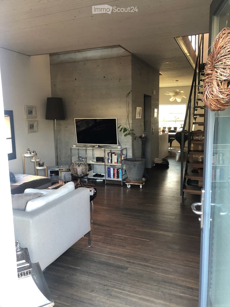 Wohnzimmer EG Strassenseite / Eingang