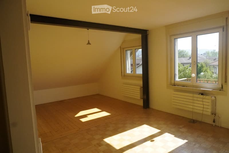 Charming 3-room old building apartment with balcony in Köniz (4)