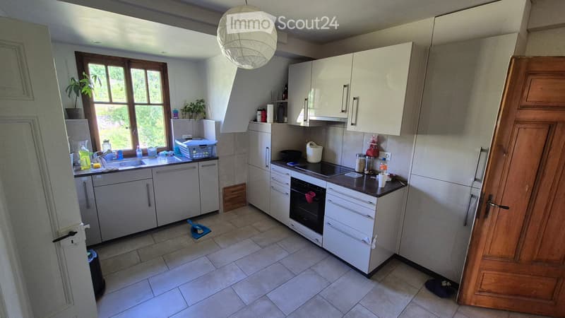 Charmantes 3.5-Zimmer-Wohnung mit Balkon in Corsier-sur-Vevey (4)