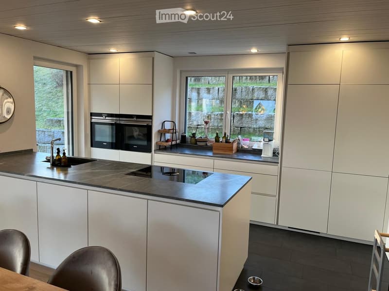 Paradis familial avec vue sur le lac : Appartement moderne 4.5 pièces avec jardin de 150m² (4)