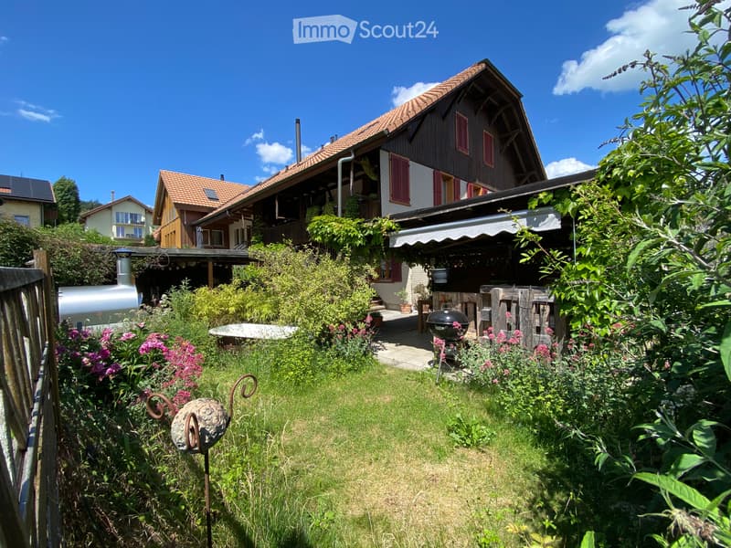 Charming, renovation-requiring residential part of a farmhouse with Alpine view (3)