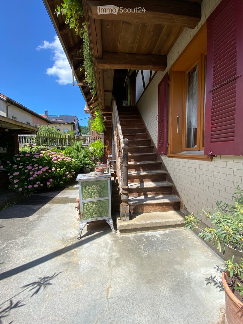 Charming, renovation-requiring residential part of a farmhouse with Alpine view (12)