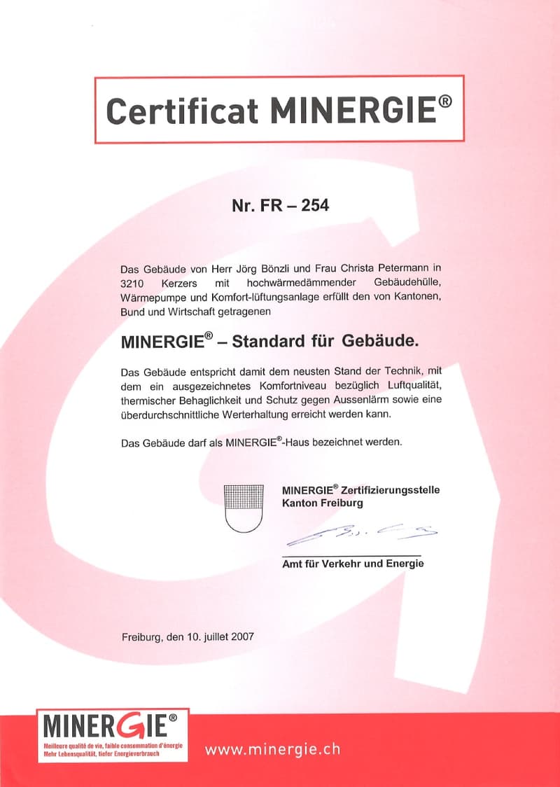 Certificate of MINERGIE for a building in Kerzers, Switzerland, dated July 10, 2007, issued by the MINERGIE certification body of the Canton of Freiburg.