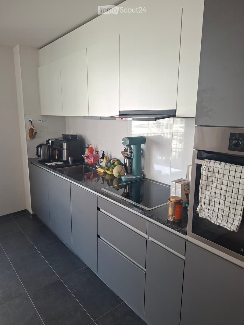 {"type": "Kitchen", "objects": ["refrigerator", "oven", "sink", "coffee maker", "faucet", "cupboard", "oven mitt", "oven", "oven", "oven", "oven", "oven", "oven", "oven", "oven", "oven", "oven", "oven", "oven", "oven", "oven", "oven", "oven", "oven", "ove
