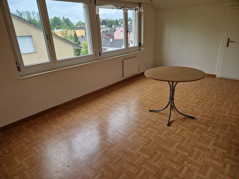 4 1/2 Zimmer Wohnung 3. OG (4)