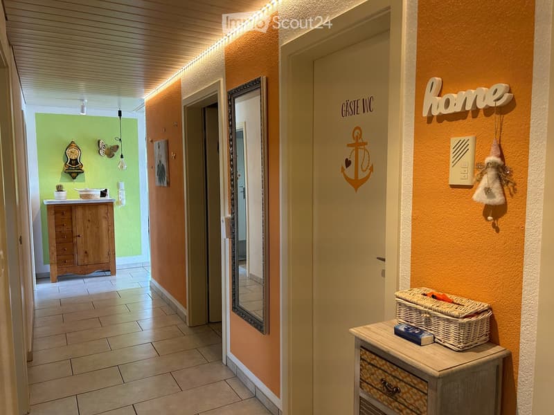 Grosszügige 5.5-Zimmer-Maisonette-Wohnung in Seedorf BE (2)