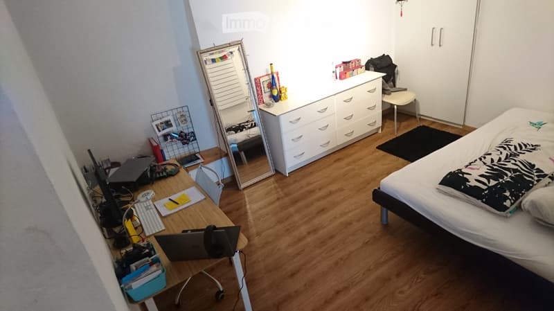 Available now 2.5 room apartment in the center of Leuk (3)