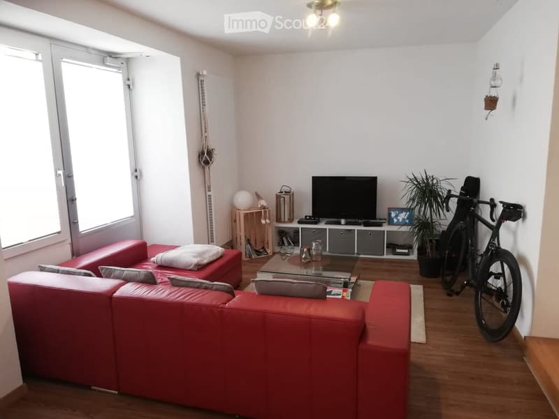 Available now 2.5 room apartment in the center of Leuk (6)