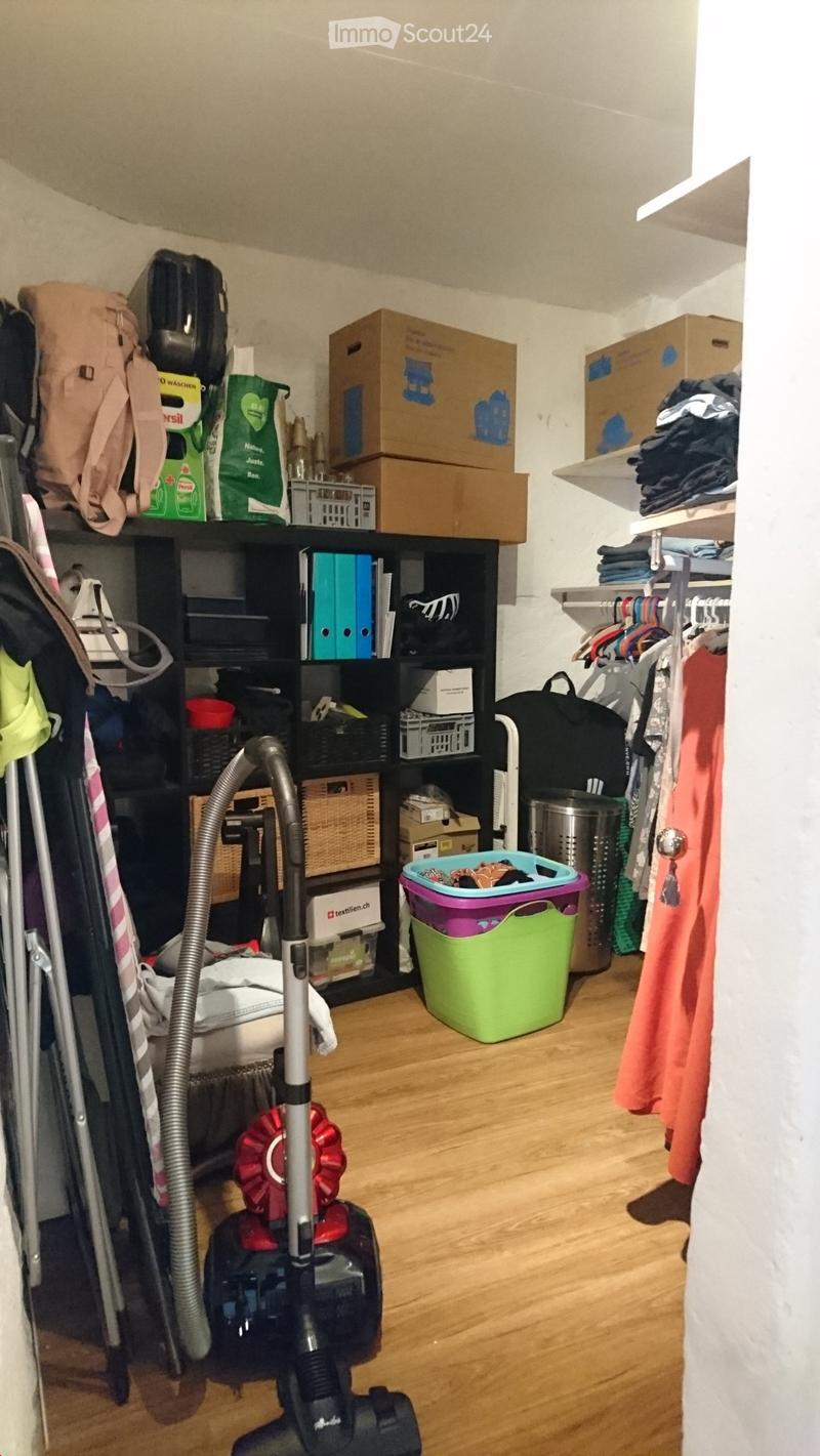 Available now 2.5 room apartment in the center of Leuk (10)