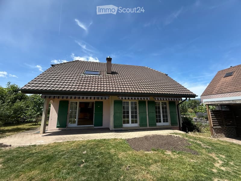 Terasse mit Garten_S-Ansicht