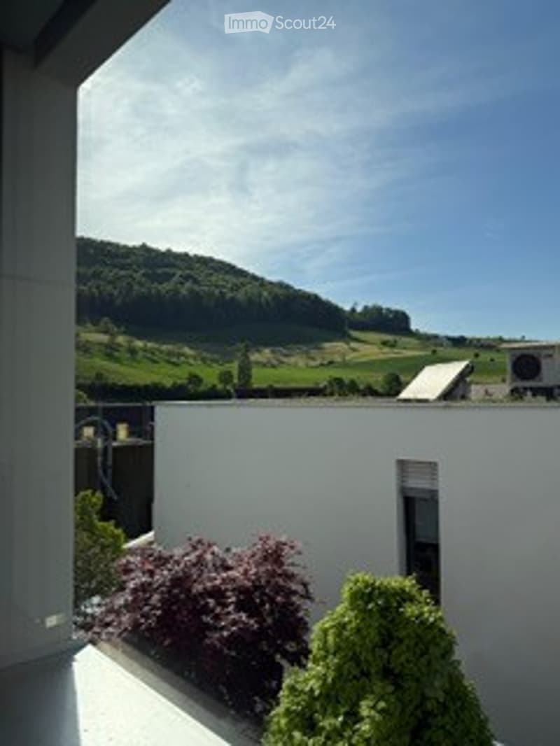Maison familiale moderne Minergie avec vue à couper le souffle (12)