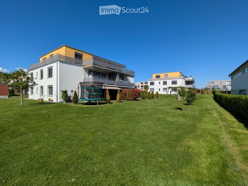 Appartamento moderno e bello di 3,5 locali con terrazza balcone di 12m2 a Grossaffoltern (1)