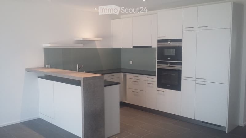 Appartamento moderno e bello di 3,5 locali con terrazza balcone di 12m2 a Grossaffoltern (12)
