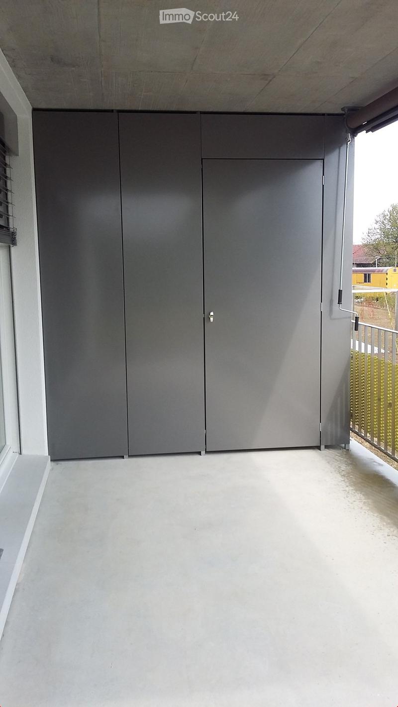 Appartamento moderno e bello di 3,5 locali con terrazza balcone di 12m2 a Grossaffoltern (9)