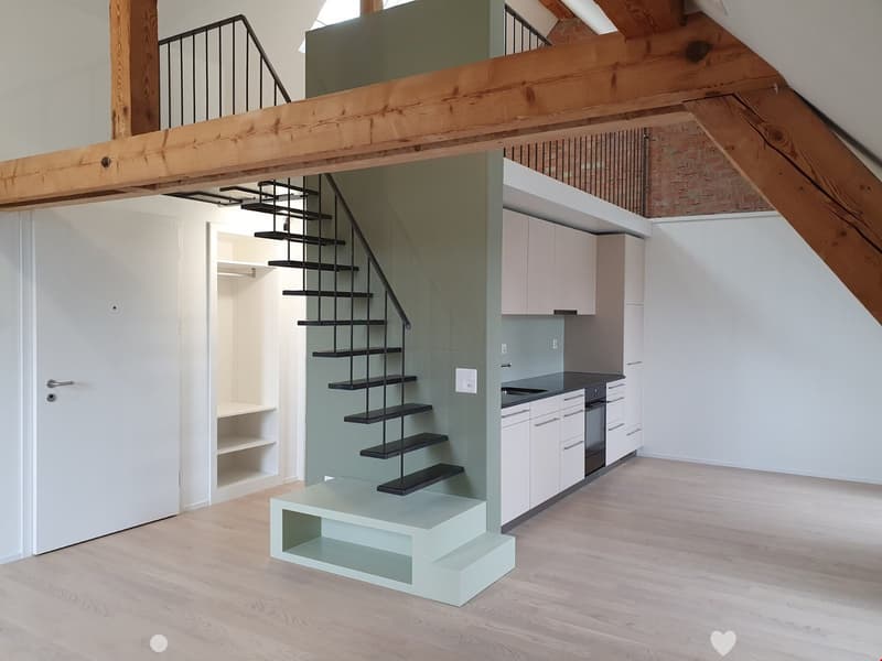 Erstvermietung in tollem Altbau im Champagne Quartier (1)