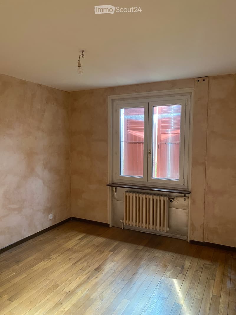 Charming individual house with 8 rooms in Versoix – available immediately for 6-month lease (6)