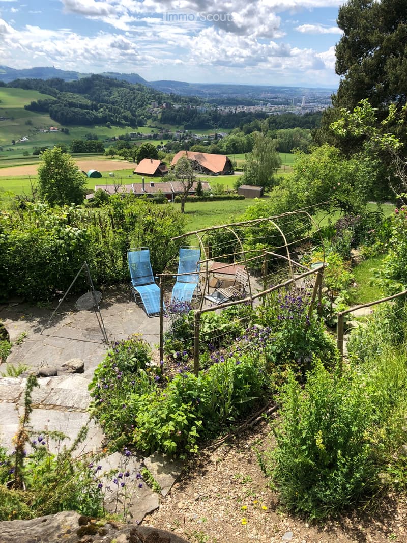 Blick auf Ostermundigen und Stadt