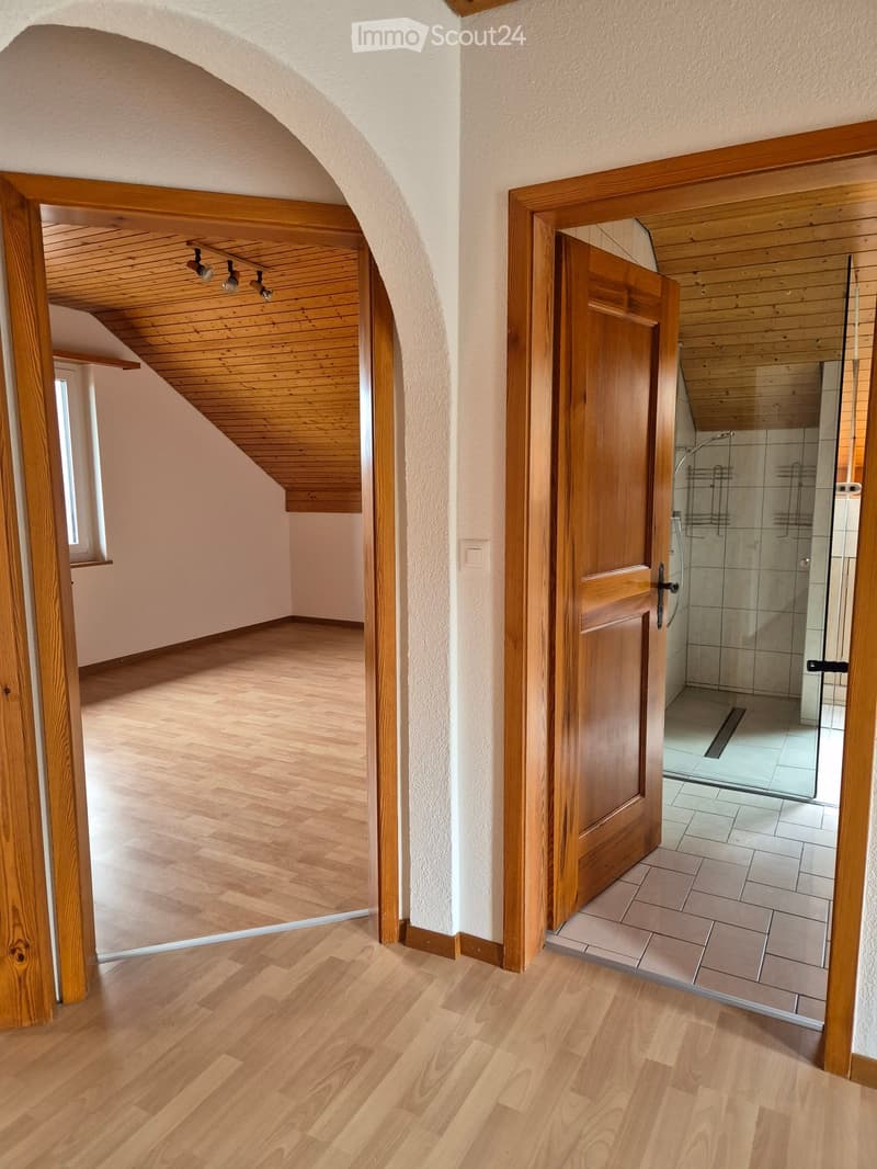 Charmantes 6.5-Zimmer-Einfamilienhaus in Walperswil – sofort verfügbar! (8)