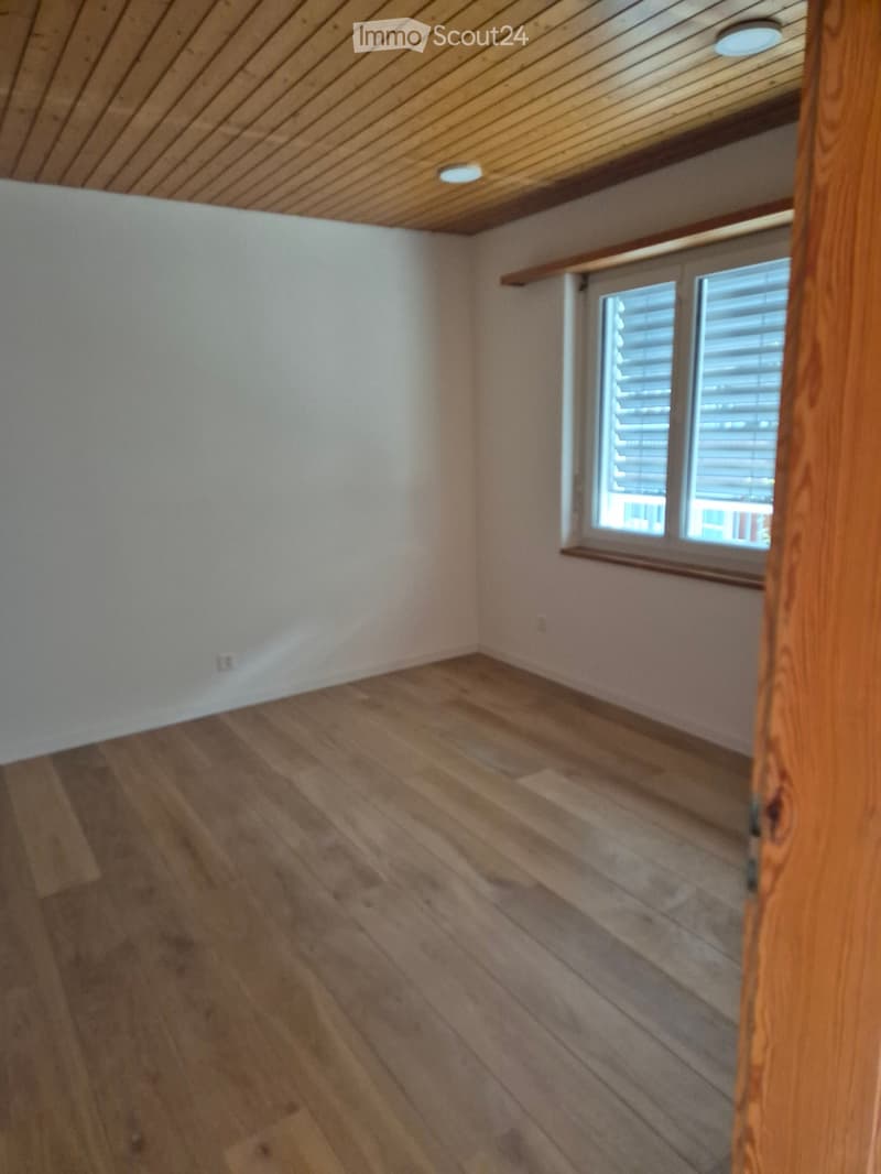 Charmantes 6.5-Zimmer-Einfamilienhaus in Walperswil – sofort verfügbar! (13)
