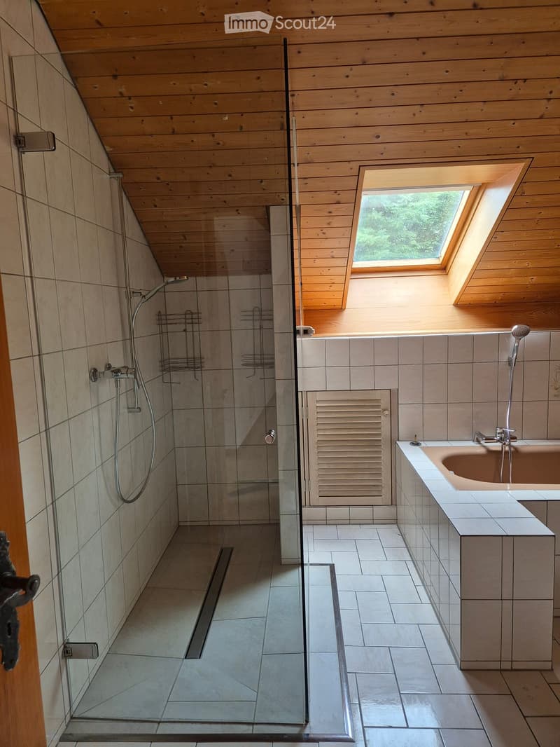 Charmantes 6.5-Zimmer-Einfamilienhaus in Walperswil – sofort verfügbar! (10)