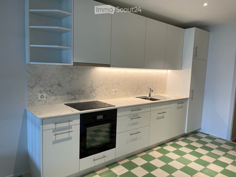 Wunderschöne 2.5-Zimmer-Wohnung im Dorf Lutry (3)
