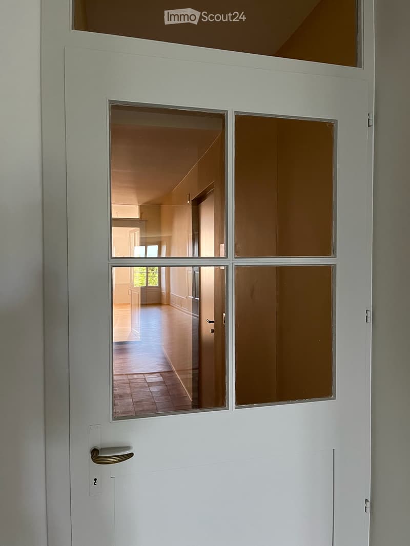 Wunderschöne 2.5-Zimmer-Wohnung im Dorf Lutry (7)