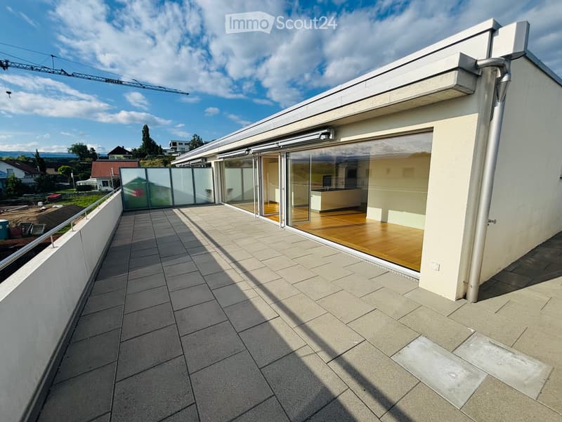 Wunderschöne 3.5-Zimmer-Attikawohnung – Riesige Terrasse 71m2, ruhig, sonnig, modern (1)