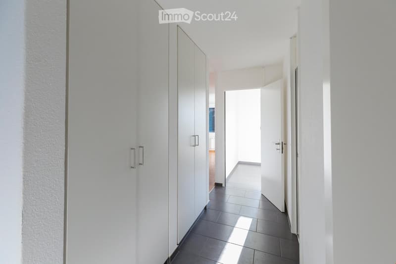 Beautiful, top-renovated 4-room apartment in a sunny, quiet location (2)