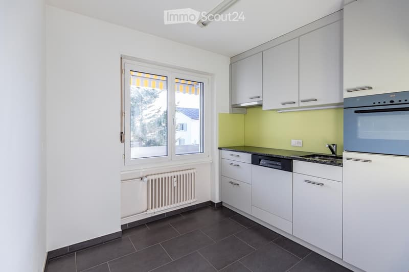 Beautiful, top-renovated 4-room apartment in a sunny, quiet location (3)