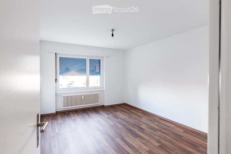 Beautiful, top-renovated 4-room apartment in a sunny, quiet location (11)