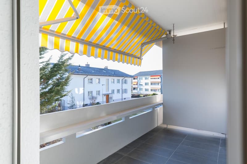 Beautiful, top-renovated 4-room apartment in a sunny, quiet location (16)