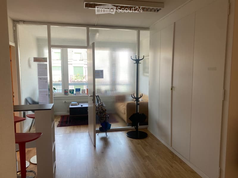 IN AFFITTO - Nations / Gare - Ufficio di circa 180 m² (CHF 28,30.- al m2) (2)