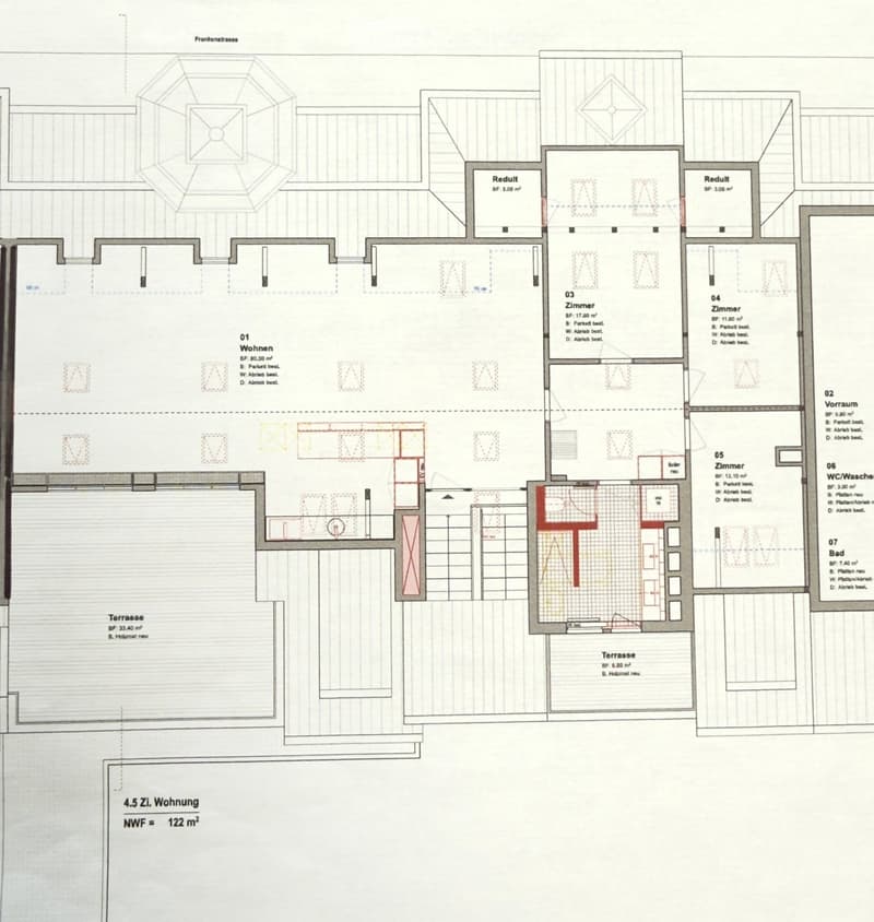 Floor plan of a 4.5-room apartment with labeled rooms including living area, bedrooms, bathrooms, and terraces.