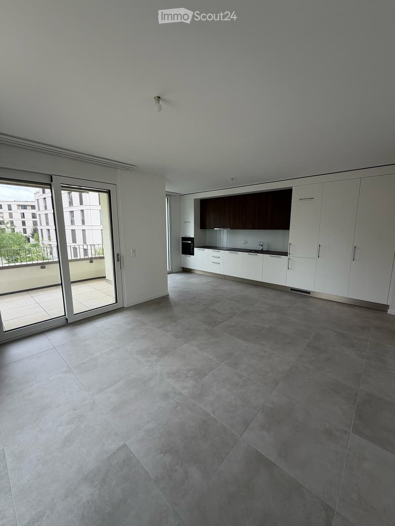 Appartamento nuovo di 3.5 locali con balcone a Marly (2)