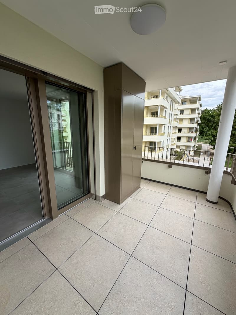 Appartamento nuovo di 3.5 locali con balcone a Marly (9)
