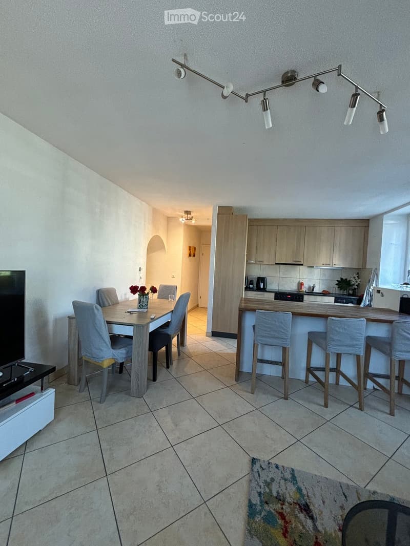 {"type": "Furnished Room", "objects": ["dining table", "chair", "stool", "stool", "stool", "stool", "stool", "stool", "stool", "stool", "stool", "stool", "stool", "stool", "stool", "stool", "stool", "stool", "stool", "stool", "stool", "stool", "stool", "s