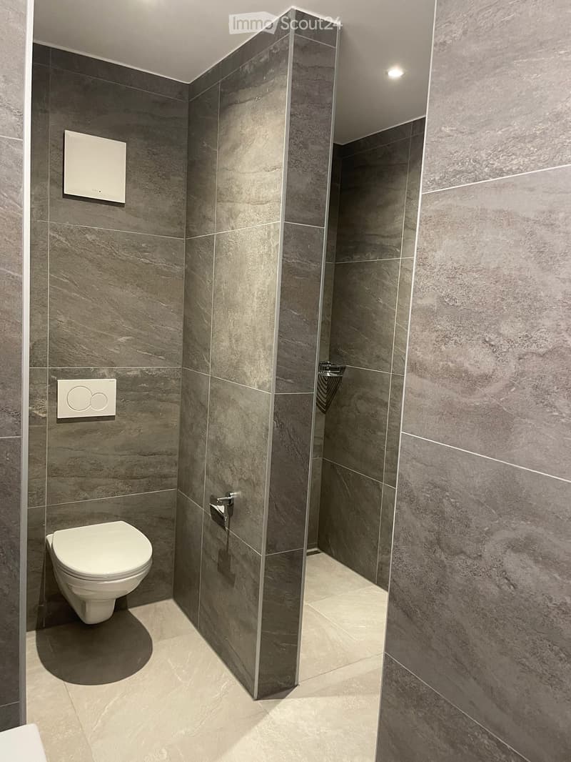 Geräumiges Duplex mit 4.5 Zimmern in Villarlod – Neu und sofort verfügbar (3)