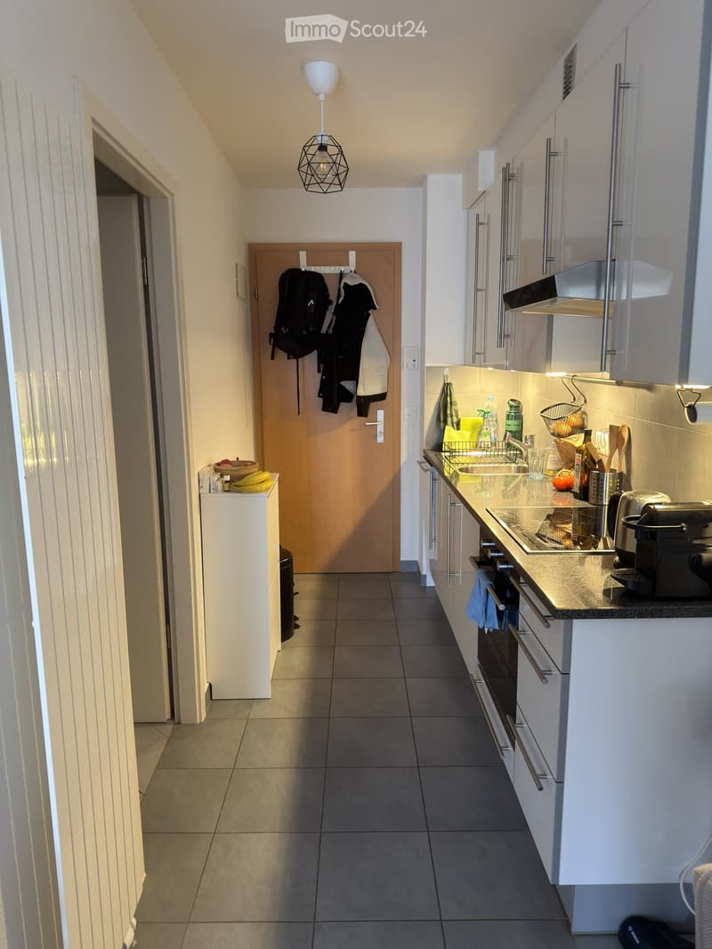 {"type": "Kitchen", "objects": ["fridge", "oven", "sink", "toaster", "faucet", "cupboard", "bottle", "frying pan", "oven mitt", "oven", "faucet", "oven", "oven", "oven", "oven", "oven", "oven", "oven", "oven", "oven", "oven", "oven", "oven", "oven", "oven