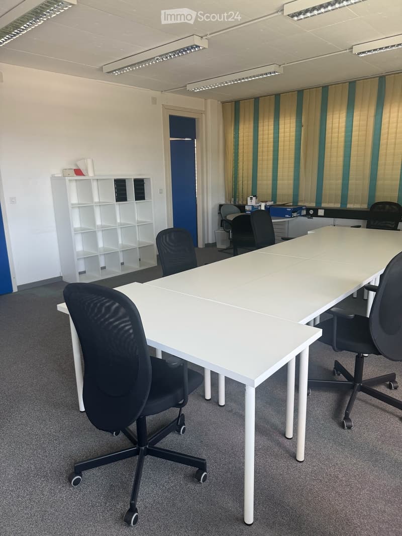 Helles Büro in Unterzahlung in Bussigny – 60 m² im 3. Stock mit Parkplatz (3)