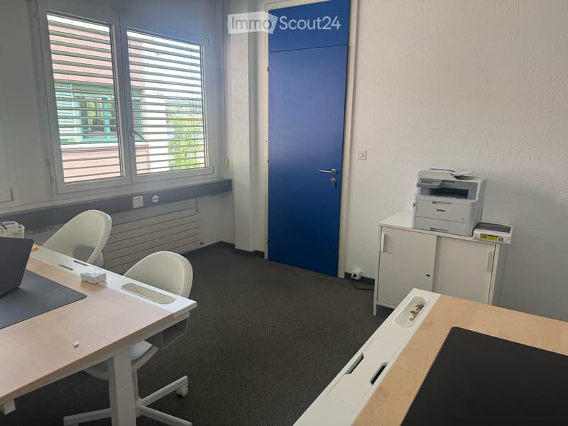 Helles Büro in Unterzahlung in Bussigny – 60 m² im 3. Stock mit Parkplatz (5)