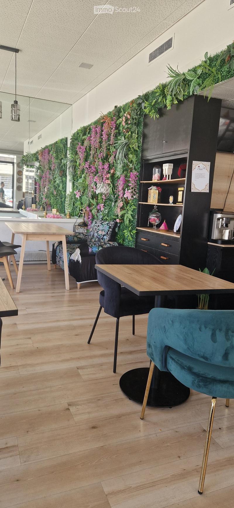 Zu übergeben – voll ausgestattetes Restaurant mit Parkplatz, nahe dem Zentrum (1)