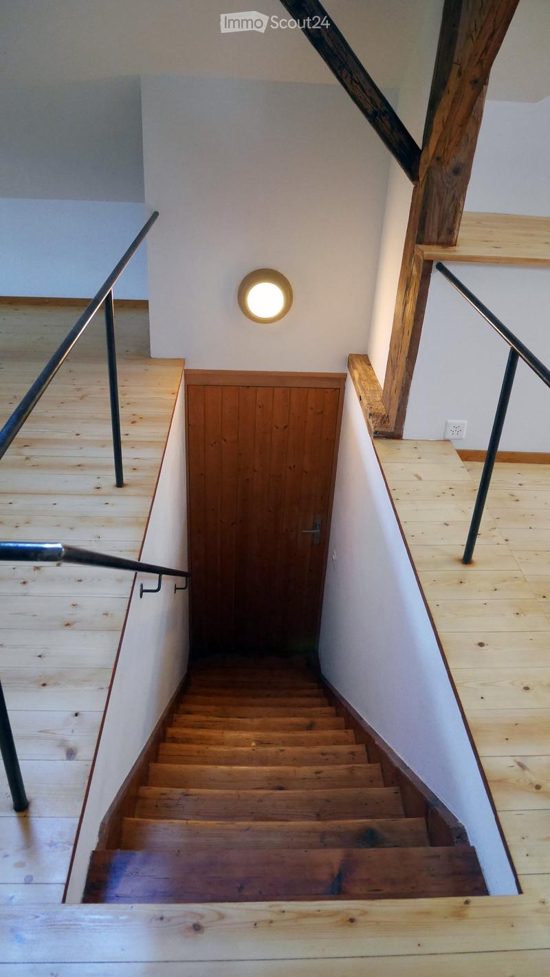 Large renovated attic apartment / loft (approx. 100 m2) with special charm (approx. 15 minutes from Steffisburg) (3)