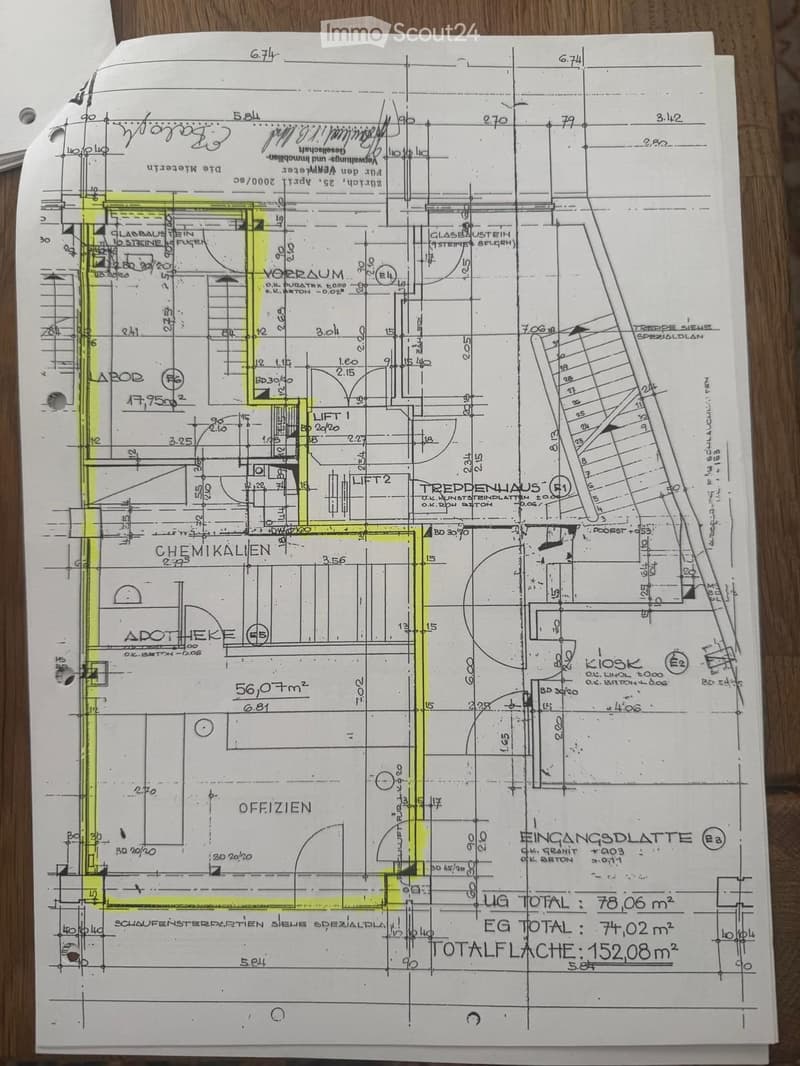 Floor plan of a multi-room space including a laboratory, pharmacy, offices, and a reception area. Dimensions and room labels are indicated.