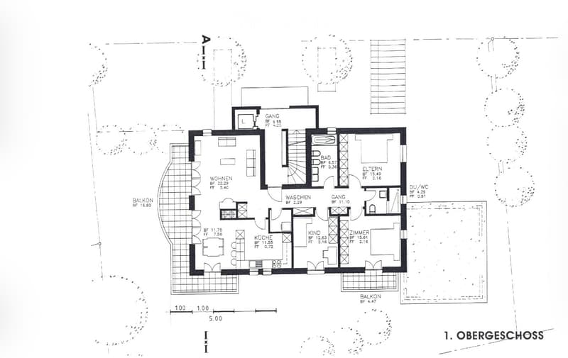 Floor plan of a residential space labeled "1. OBERGESCHOSS" showing multiple rooms including a living area, kitchen, bedrooms, bathrooms, and a balcony.