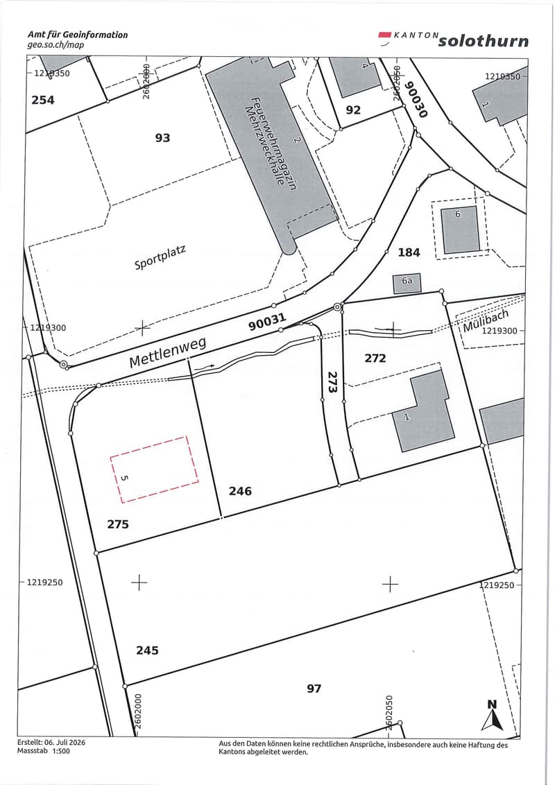 Floor plan of a property in Solothurn, showing various plots and labeled areas including a sports field, a fire department magazine, and a stream named Mülibach. The map includes numbered plots and a road named Mettlenweg.