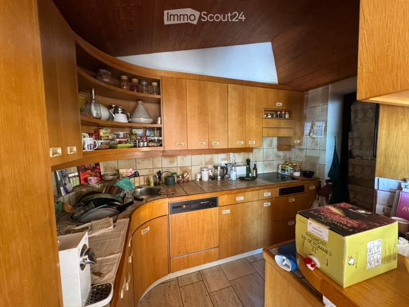 {"type": "Kitchen", "objects": ["cabinet", "sink", "faucet", "dishwasher", "oven", "microwave", "cupboard", "bottle", "cup", "fridge", "oven", "fridge", "cupboard", "cupboard", "cupboard", "cupboard", "cupboard", "cupboard", "cupboard", "cupboard", "cupbo