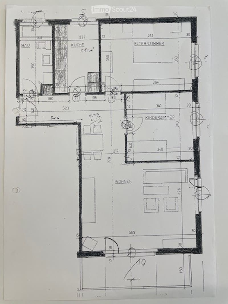 Floor plan of a house with labeled rooms including kitchen, living room, children's room, and bathroom.