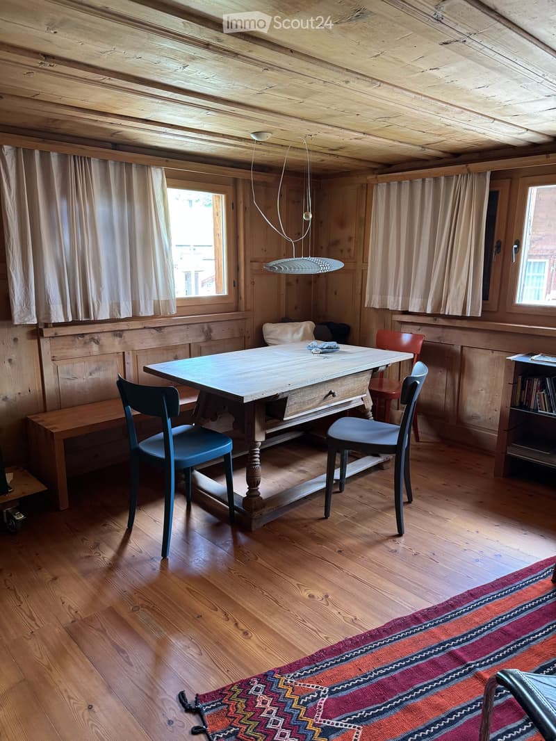 Spezielle 4-Zimmer-Wohnung in idyllischer Berglage – Vals, Graubünden (5)
