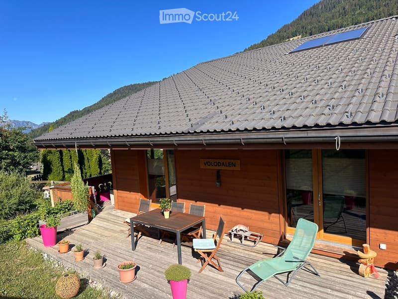 Geräumiges Chalet mit 6.5 Zimmern, eigenem Studio und atemberaubendem Blick (3)