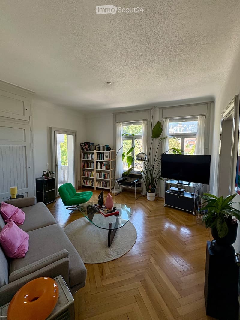 Einzigartige 4-Zimmer-Altbauwohnung an der Schänzlistrasse in Solothurn mit wundervollem Ausblick (1)